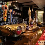 The Fox & Hounds & Pods 4* Danby