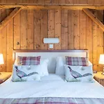 Herberg The Fox & Hounds & Pods Danby