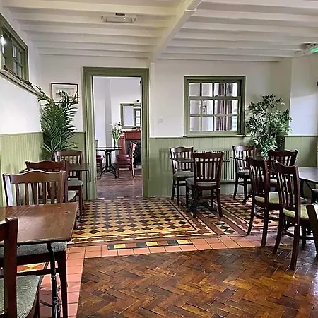 The Fox & Hounds & Pods Danby