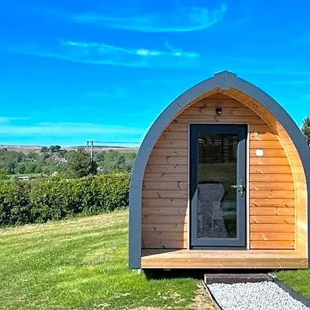 Herberg The Fox & Hounds & Pods 4*