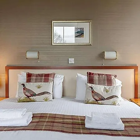 The Fox & Hounds & Pods Danby