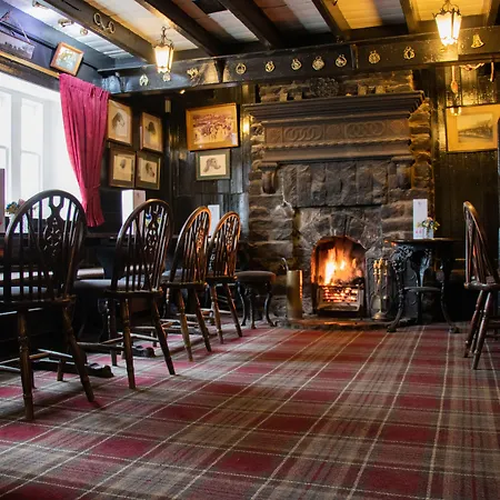The Fox & Hounds & Pods
