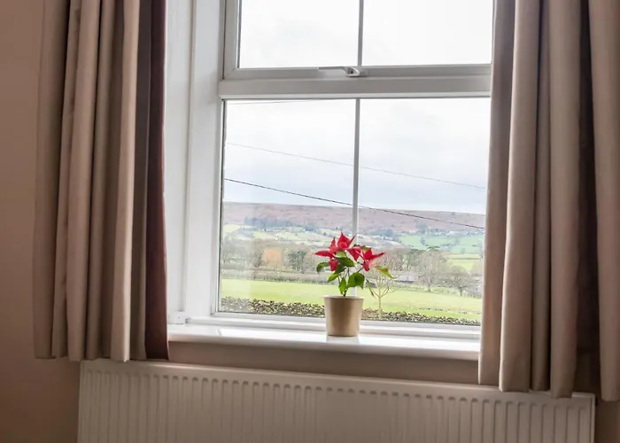 The Fox & Hounds & Pods Danby