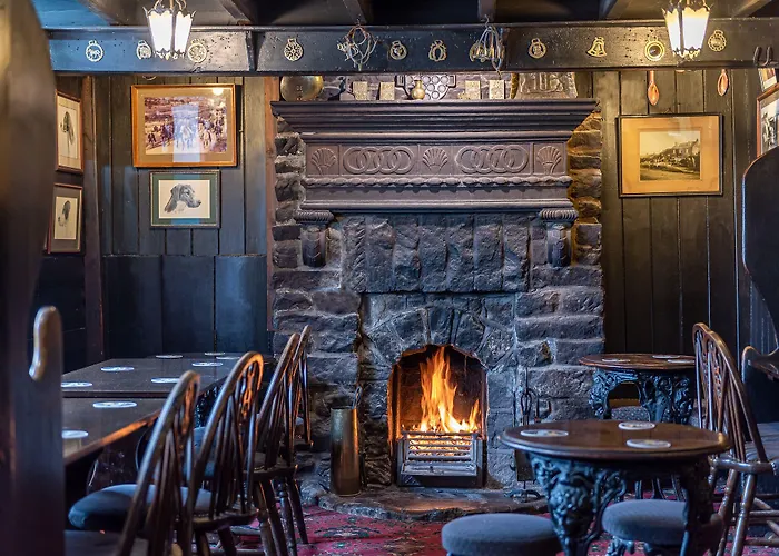 The Fox & Hounds & Pods Mini-hôtel 4*