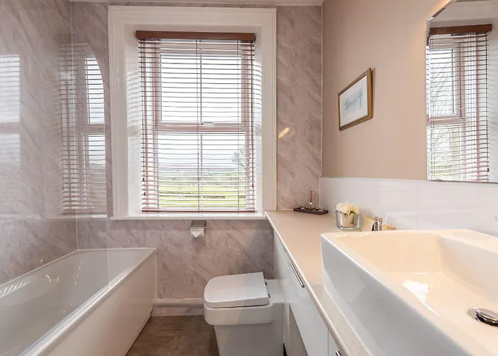 The Fox & Hounds & Pods