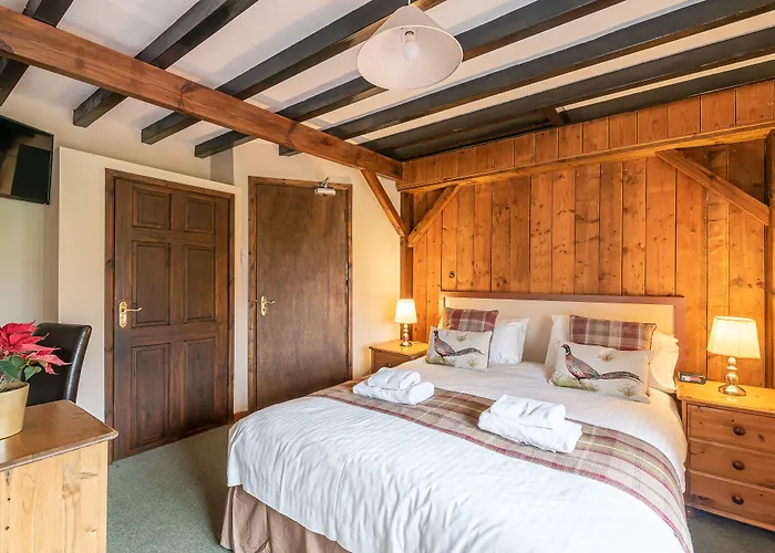 The Fox & Hounds & Pods Mini-hôtel 4*