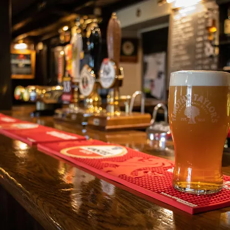 The Fox & Hounds & Pods Danby